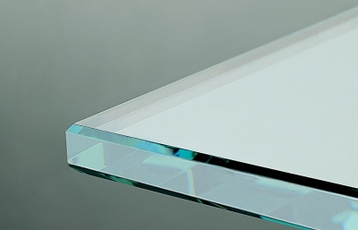 полированная кромка на стекле